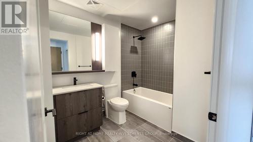 3706 - 5 Defries Street, Toronto (Regent Park), ON - Indoor Photo Showing Bathroom