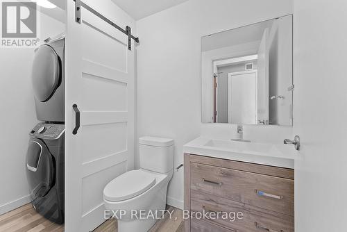 4606 - 2191 Yonge Street, Toronto, ON - Indoor Photo Showing Laundry Room