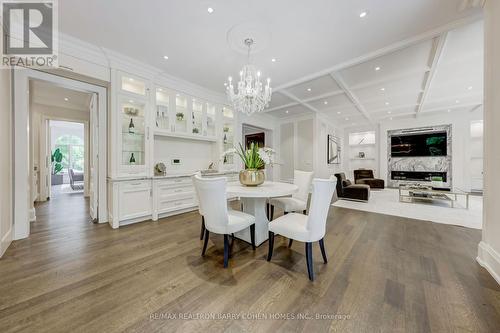 17 Artinger Court, Toronto (Banbury-Don Mills), ON - Indoor Photo Showing Dining Room