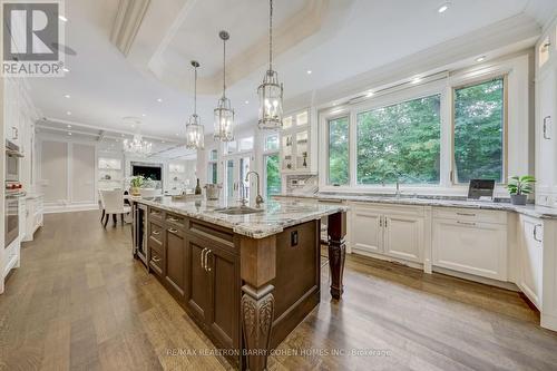 17 Artinger Court, Toronto, ON - Indoor Photo Showing Kitchen With Upgraded Kitchen