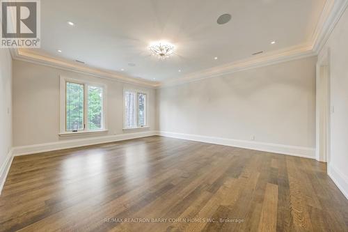 17 Artinger Court, Toronto, ON - Indoor Photo Showing Other Room