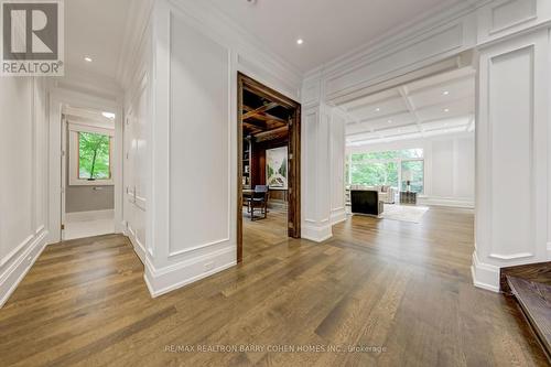 17 Artinger Court, Toronto, ON - Indoor Photo Showing Other Room