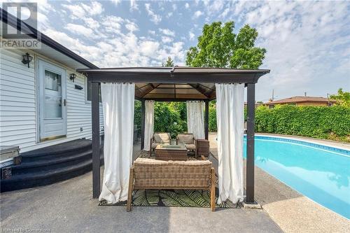 14 Par Place, Hamilton, ON - Outdoor With In Ground Pool