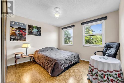 4218 Sunflower Drive, Mississauga, ON - Indoor Photo Showing Bedroom