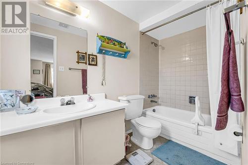 4218 Sunflower Drive, Mississauga, ON - Indoor Photo Showing Bathroom