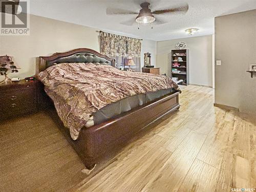 708 1St Street E, Wilkie, SK - Indoor Photo Showing Bedroom