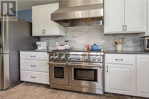 1291 Old #8 Highway, Flamborough, ON - Indoor Photo Showing Kitchen With Stainless Steel Kitchen With Upgraded Kitchen