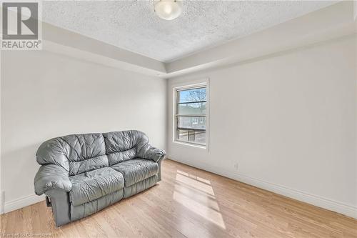 1367 Cannon Street E, Hamilton, ON - Indoor Photo Showing Other Room