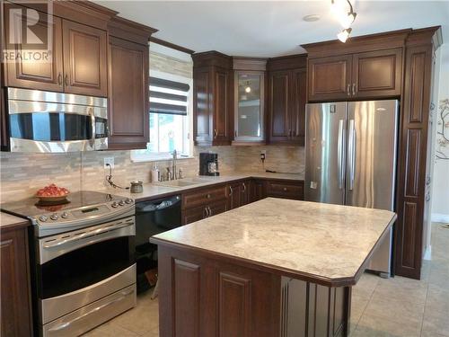 61 Emma Street, North Dundas, ON - Indoor Photo Showing Kitchen