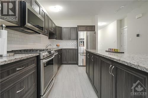 37 Hurdis Way, Carleton Place, ON - Indoor Photo Showing Kitchen With Stainless Steel Kitchen With Upgraded Kitchen