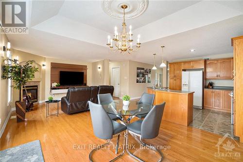 172 Centenaire Street, Russell, ON - Indoor Photo Showing Dining Room