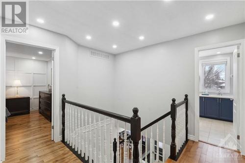 2nd floor landing - 49 Emerald Meadows Drive, Ottawa, ON - Indoor Photo Showing Other Room