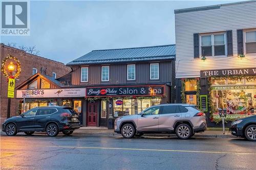 132 King Street W, Dundas, ON 