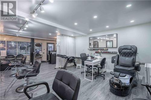 132 King Street W, Dundas, ON 