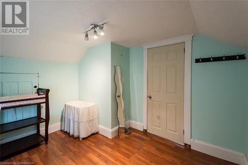 232 Beaver Street, Thorold, ON - Indoor Photo Showing Bedroom