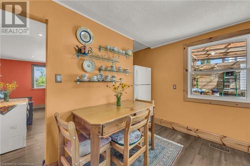 Eat-in kitchen - 35 Canal Bank Road, Port Colborne, ON - Indoor Photo Showing Dining Room