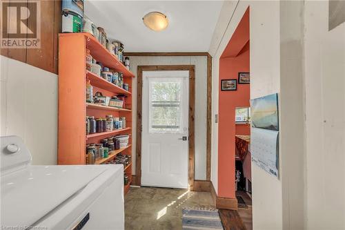 Side entry to utility/laundry area - 35 Canal Bank Road, Port Colborne, ON - Indoor