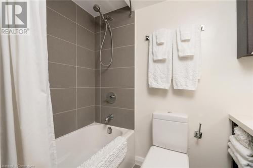 155 Yorkville Avenue Unit# 1012, Toronto, ON - Indoor Photo Showing Bathroom