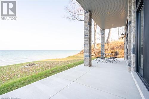 1250 Lakeshore Road W, St. Catharines, ON - Outdoor