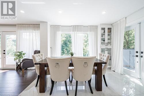 704 Old Dundas Road, Hamilton, ON - Indoor Photo Showing Dining Room