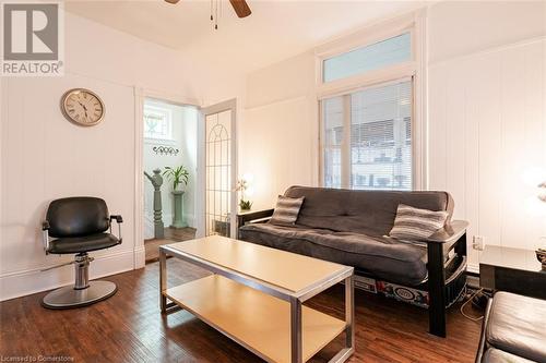 124 Main Street W, Port Colborne, ON - Indoor Photo Showing Living Room