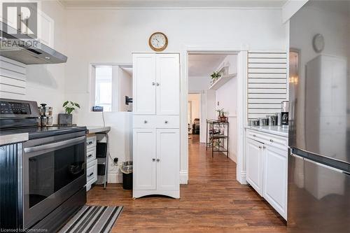 124 Main Street W, Port Colborne, ON - Indoor Photo Showing Kitchen