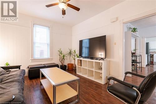 124 Main Street W, Port Colborne, ON - Indoor Photo Showing Living Room