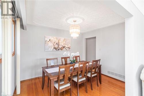 111 Nugent Drive, Hamilton, ON - Indoor Photo Showing Dining Room