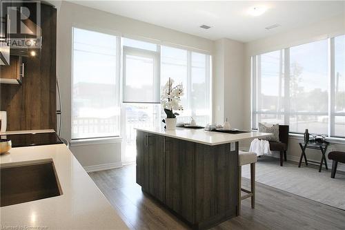 121 #8 Highway Unit# 106, Hamilton, ON - Indoor Photo Showing Kitchen