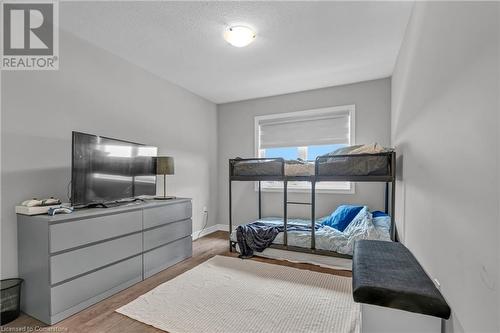 110 Hibiscus Lane, Hamilton, ON - Indoor Photo Showing Bedroom