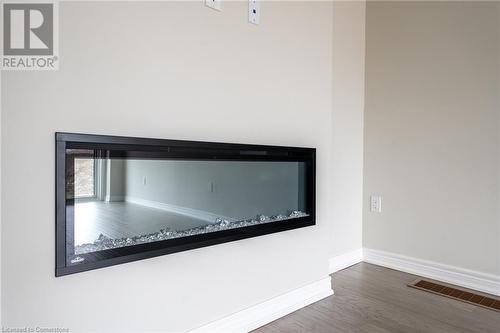 149 Aquasanta Crescent, Hamilton, ON - Indoor Photo Showing Other Room