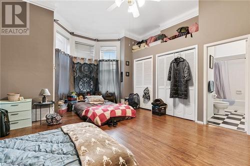 264 Macnab Street S, Hamilton, ON - Indoor Photo Showing Bedroom