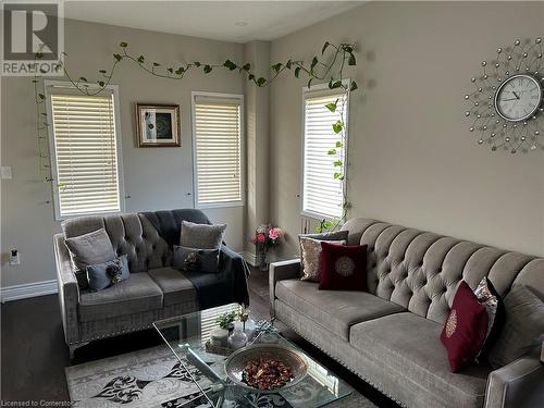 53 Commodore Drive, Brampton, ON - Indoor Photo Showing Living Room