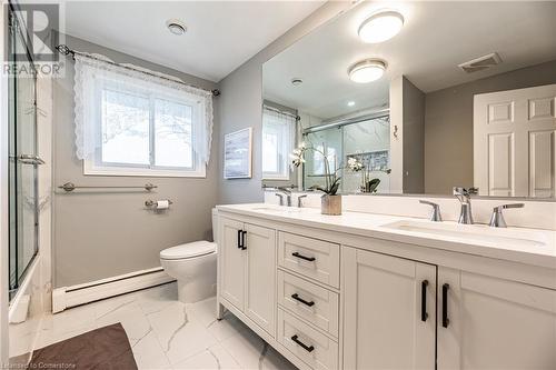 4126 London Court, Niagara Falls, ON - Indoor Photo Showing Bathroom