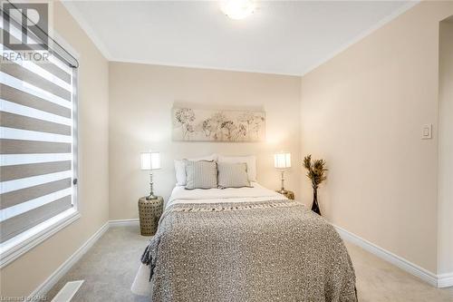 3916 Koenig Road, Burlington, ON - Indoor Photo Showing Bedroom