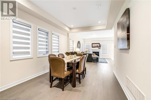 3916 Koenig Road, Burlington, ON - Indoor Photo Showing Dining Room