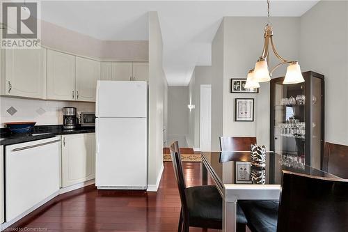 87 Boca Drive, Mount Hope, ON - Indoor Photo Showing Kitchen