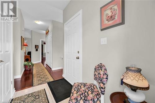 87 Boca Drive, Mount Hope, ON - Indoor Photo Showing Other Room