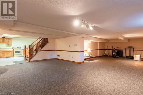 356 Roberts Road, Grimsby, ON - Indoor Photo Showing Other Room