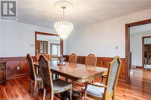 356 Roberts Road, Grimsby, ON - Indoor Photo Showing Dining Room