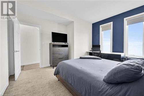 904 West Village Square, London, ON - Indoor Photo Showing Bedroom