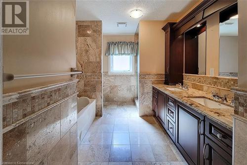 85 Paige Street, Kitchener, ON - Indoor Photo Showing Bathroom