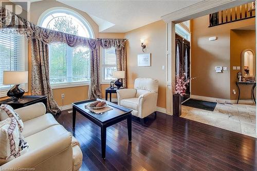 85 Paige Street, Kitchener, ON - Indoor Photo Showing Living Room