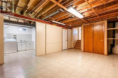 5061 University Avenue, Niagara Falls, ON - Indoor Photo Showing Basement