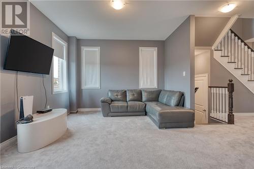 33 Pinot Crescent, Hamilton, ON - Indoor