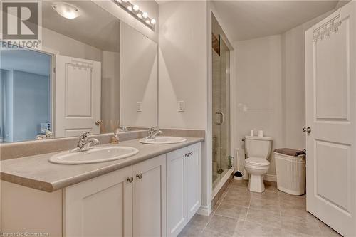 33 Pinot Crescent, Hamilton, ON - Indoor Photo Showing Bathroom