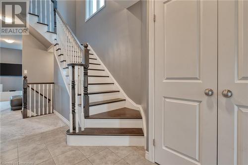 33 Pinot Crescent, Hamilton, ON - Indoor Photo Showing Other Room