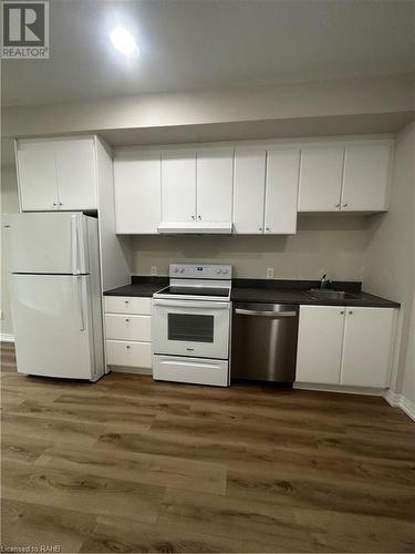 50 Herrick Avenue Unit# 108, St. Catharines, ON - Indoor Photo Showing Kitchen