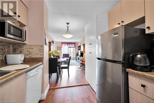 141 Catharine Street S Unit# 702, Hamilton, ON - Indoor Photo Showing Kitchen