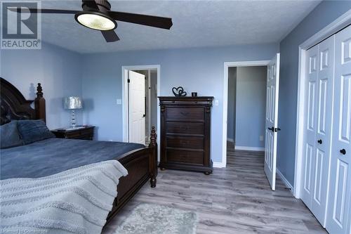 100 Stone Church Road E, Hamilton, ON - Indoor Photo Showing Bedroom